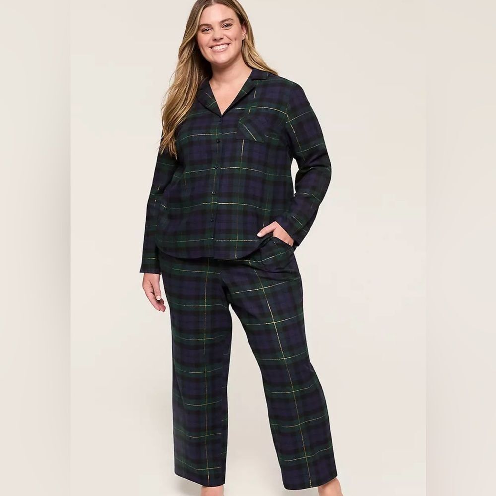 NEW Cacique Navy and Green Plaid Pajama Set size 22/24